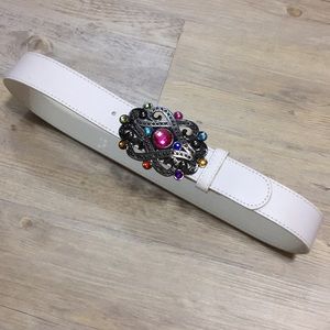 Rue 21 White belt